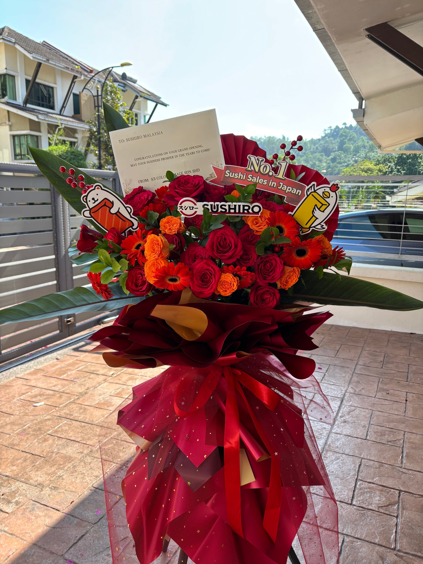 Opening Flower Stand - With Cartoon Pops