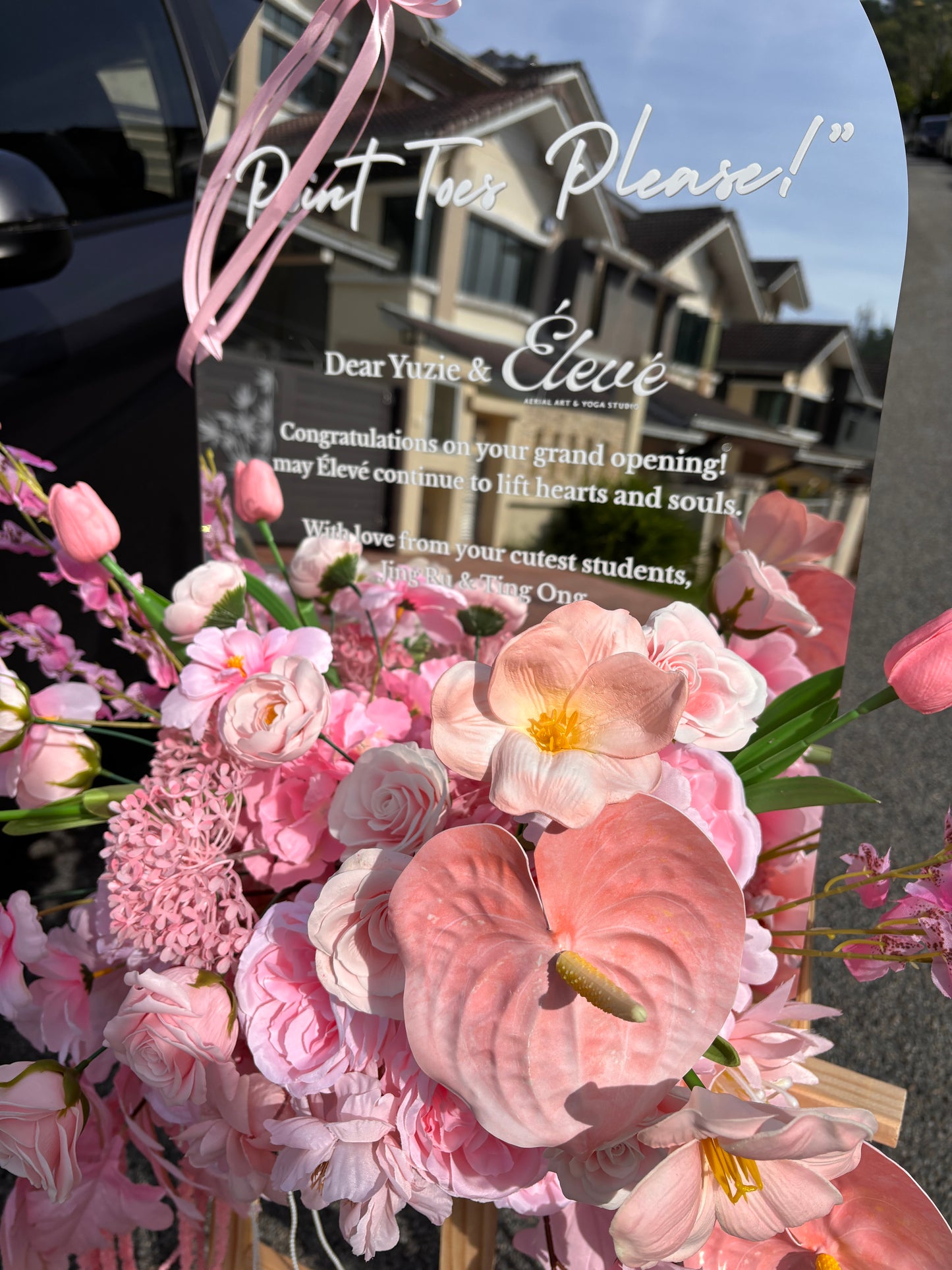 Opening Mirror Stand with Flower Arrangement