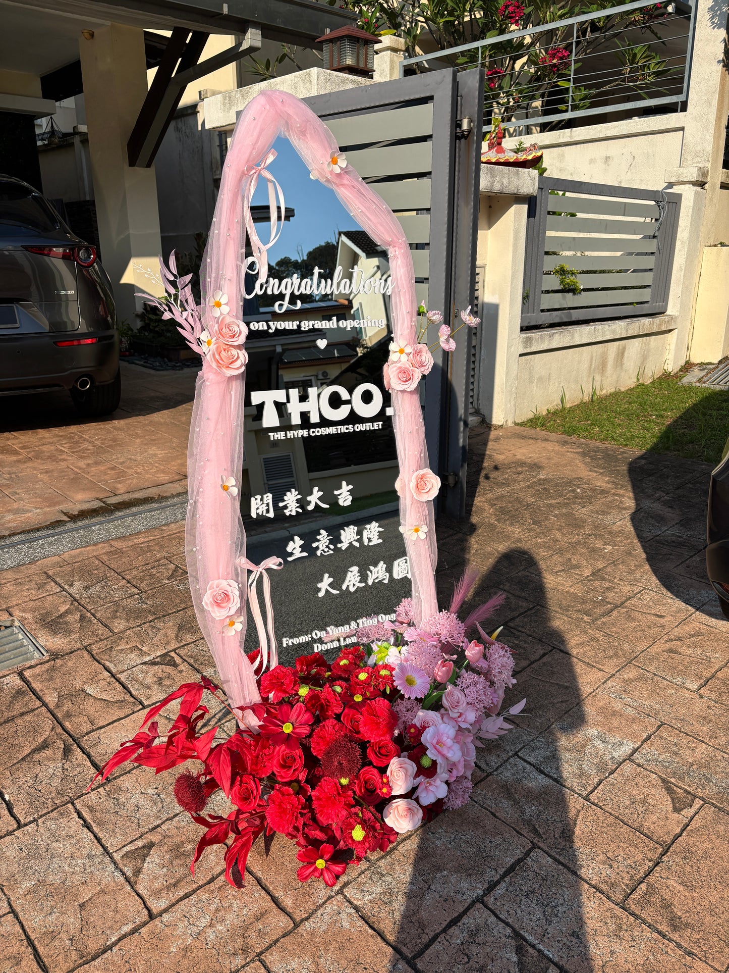 Opening Big Mirror Flower stand