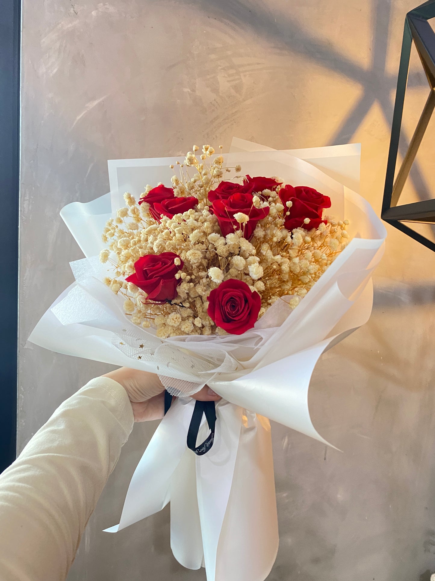 Preserved Baby Breath + Roses with White Wrapping Bouquet- M size