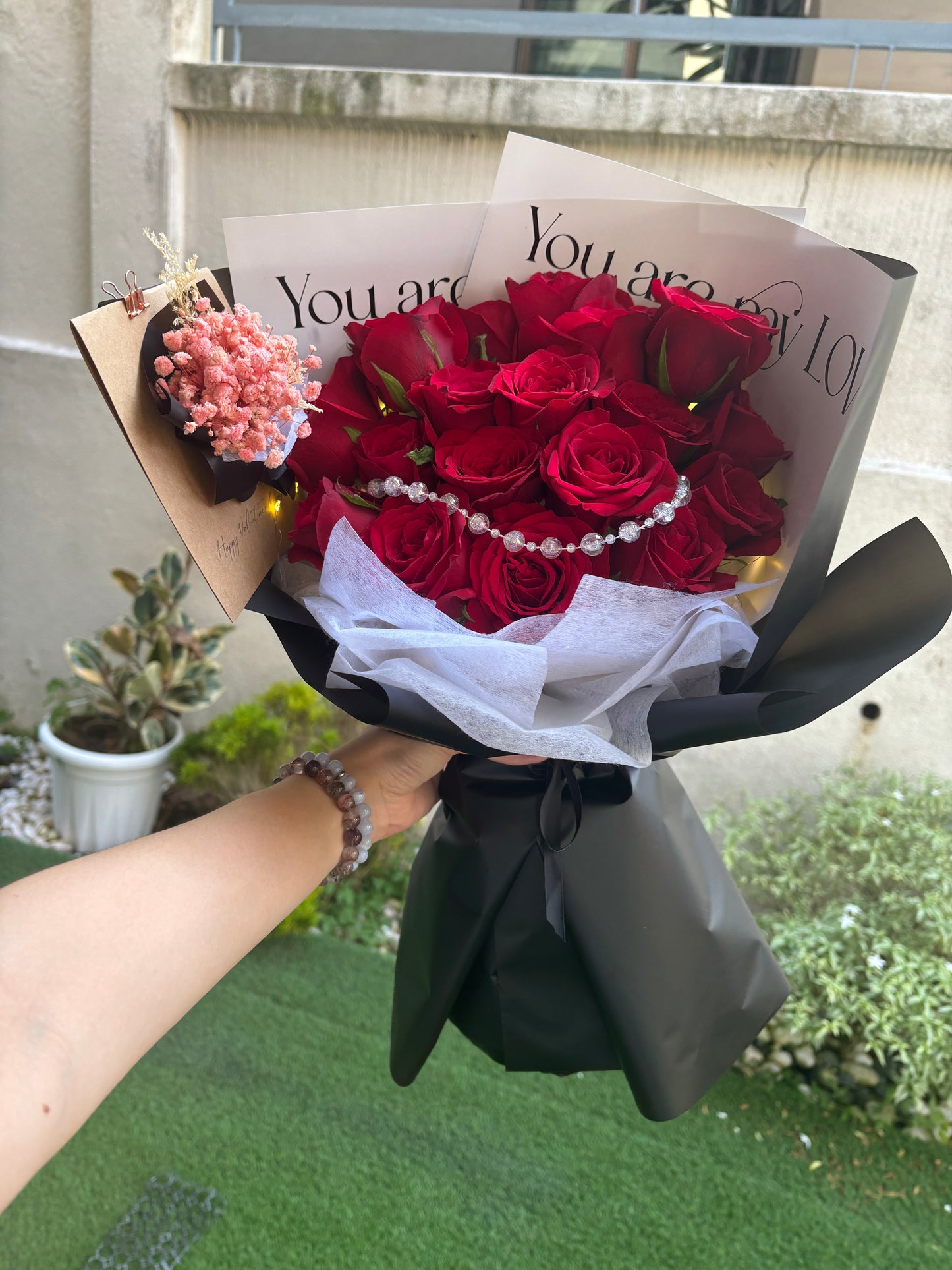 Red Roses Bouquet - Fresh Flowers