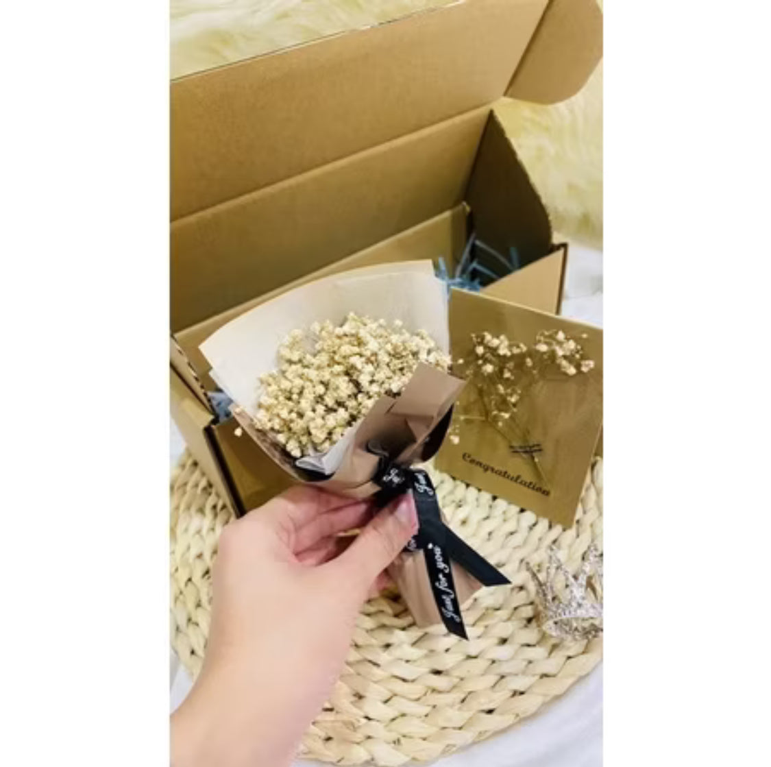 XS Mini Baby Breath Bouquet With Boxes + Wish Card