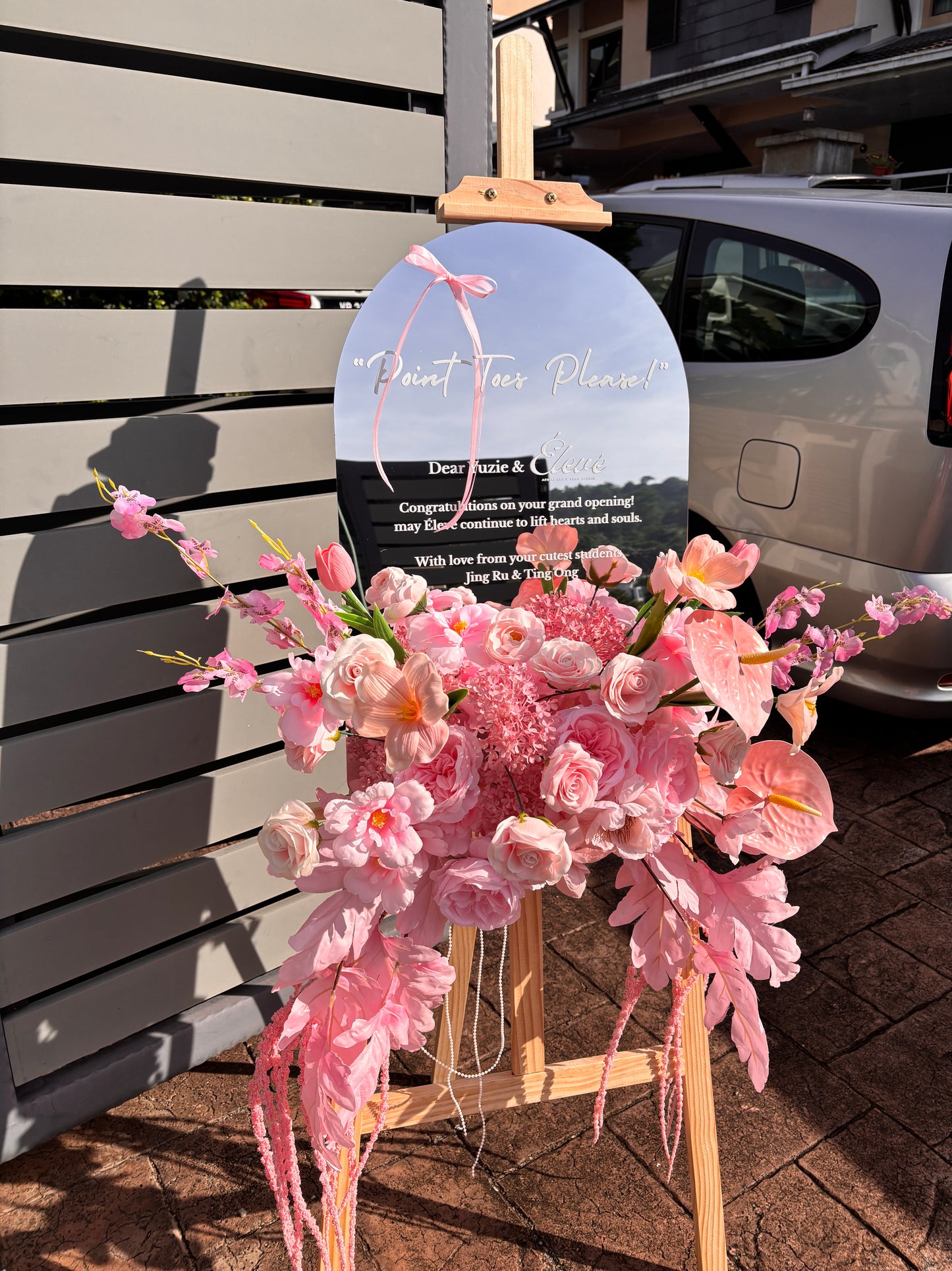 Opening Mirror Stand with Flower Arrangement