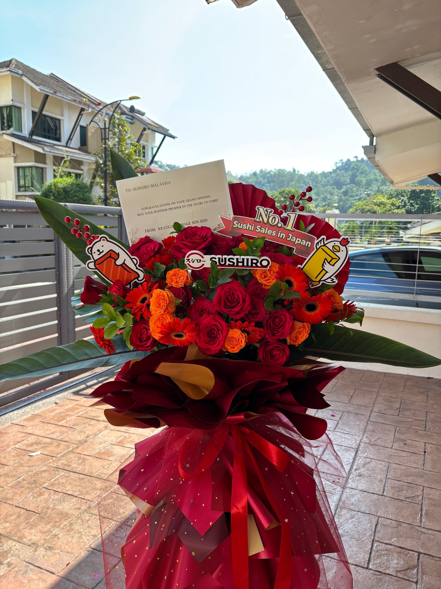 Opening Flower Stand - With Cartoon Pops
