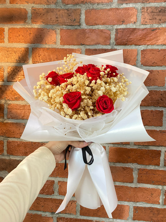 Preserved Baby Breath + Roses with White Wrapping Bouquet- M size