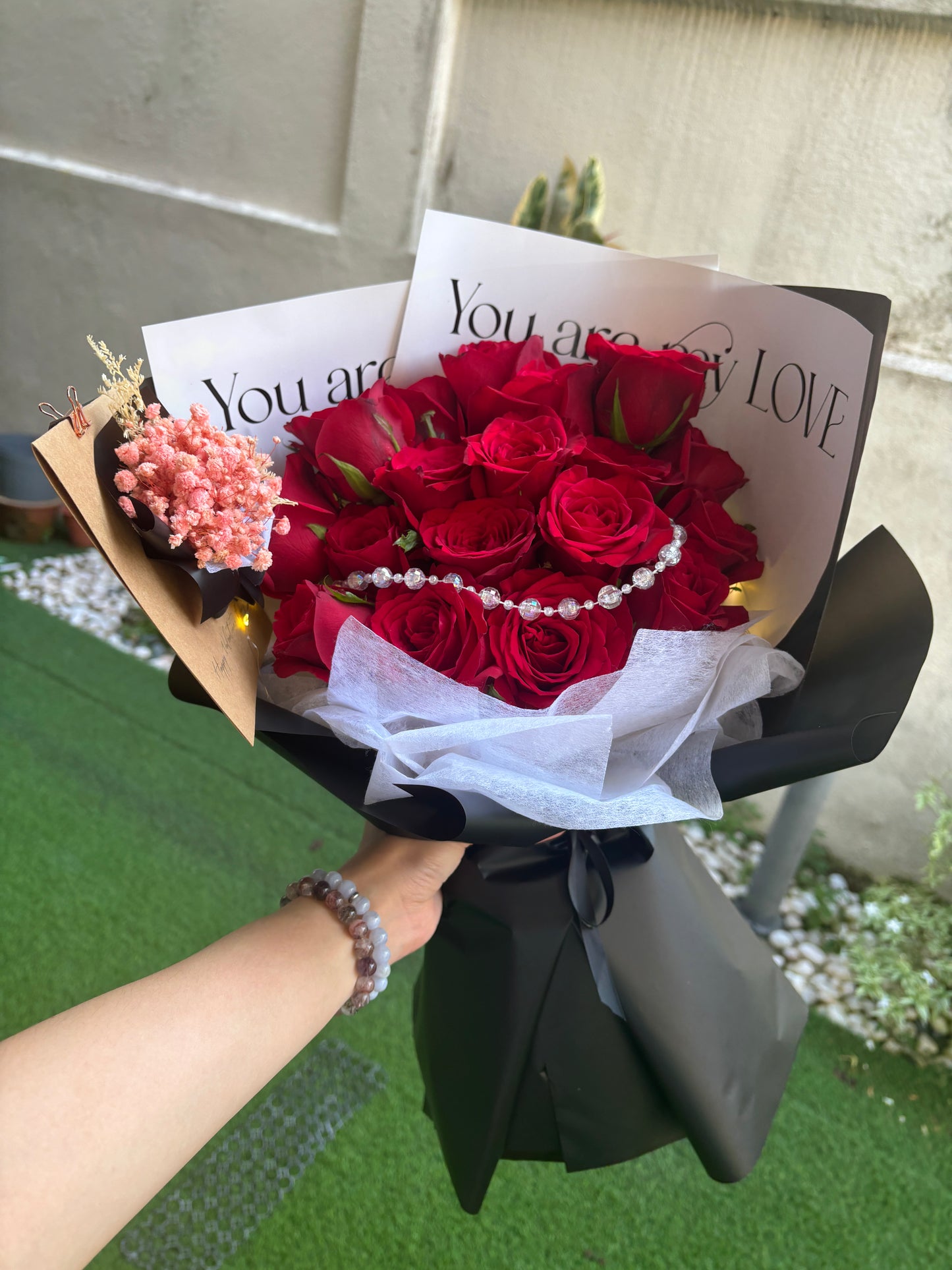 Red Roses Bouquet - Fresh Flowers