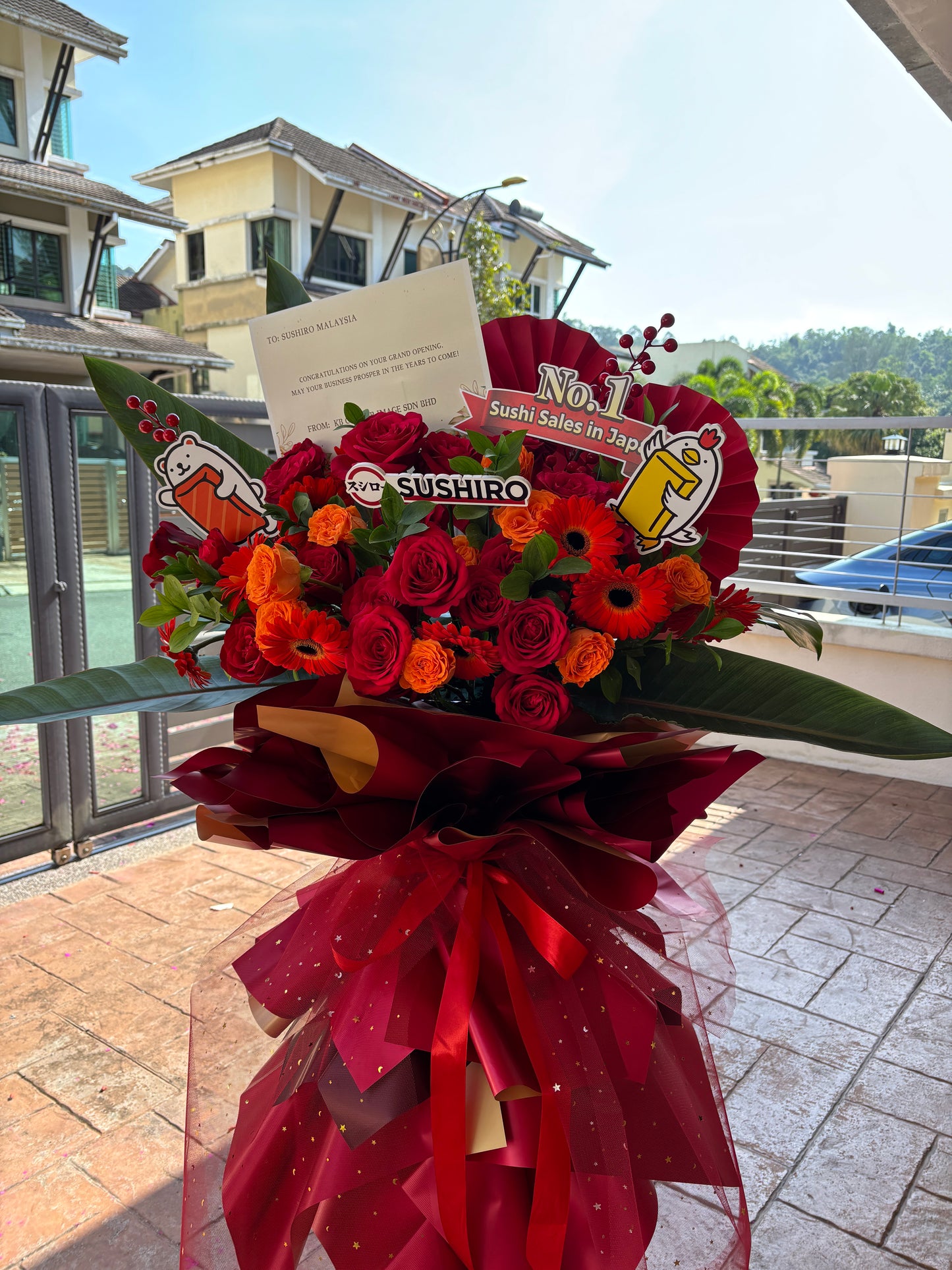 Opening Flower Stand - With Cartoon Pops
